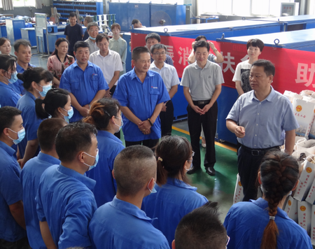 領(lǐng)導(dǎo)關(guān)懷 領(lǐng)導(dǎo)關(guān)懷